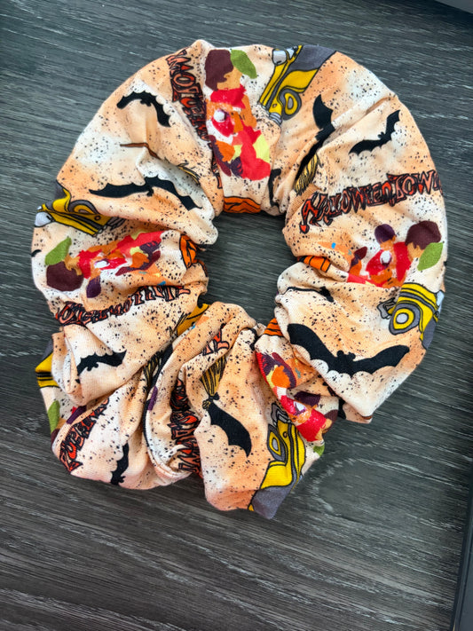 Harvest Brooms Scrunchie
